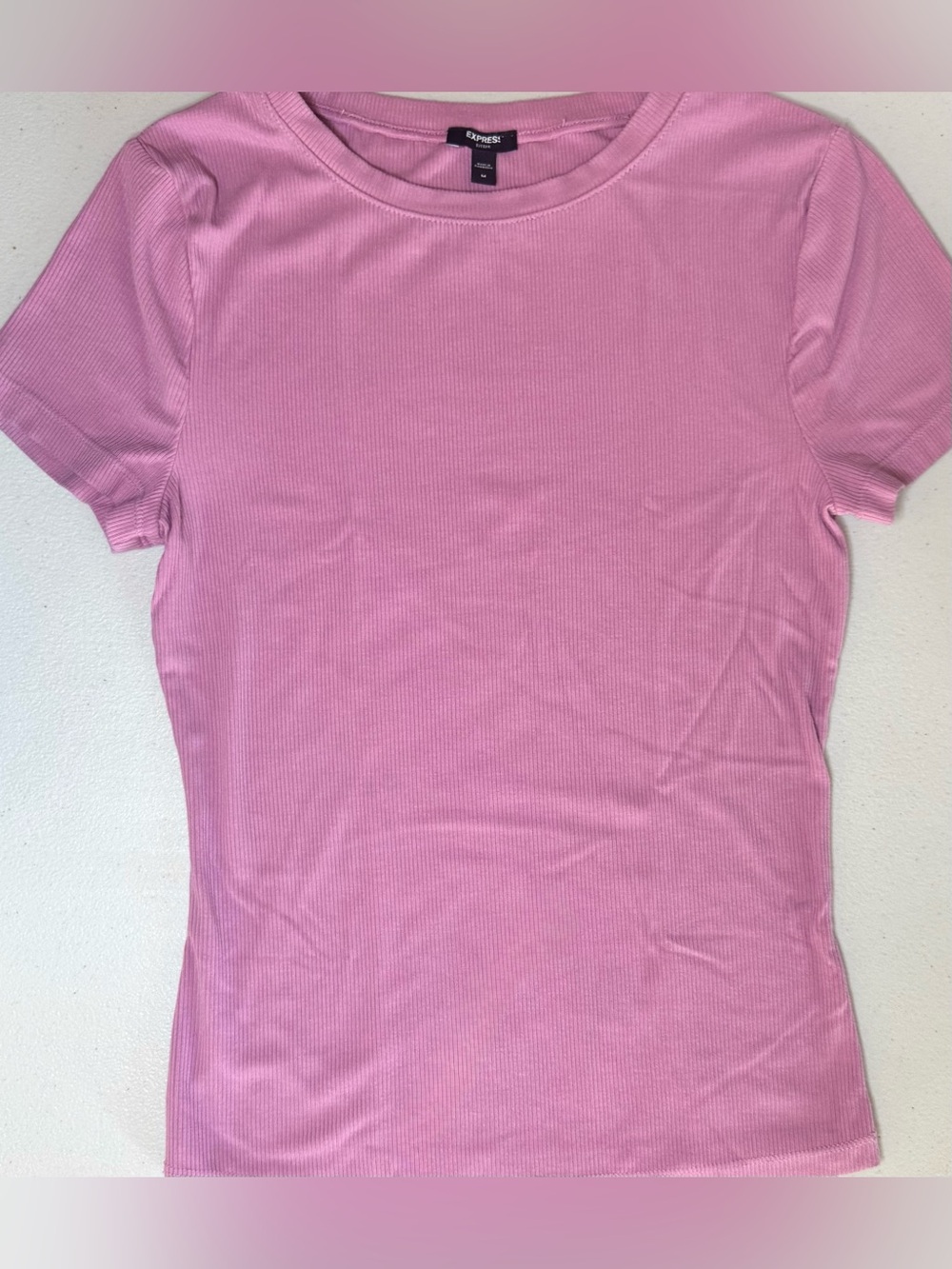Express Pink Ribbed Fitted Tee Crew Neck Stretch Top Size Medium Feminine Casual